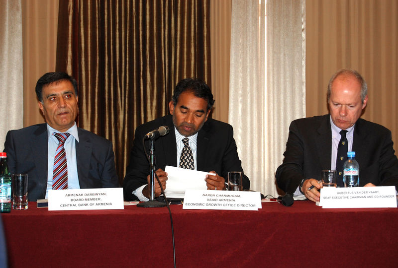 Պատկեր:Darbinyan 2.jpg